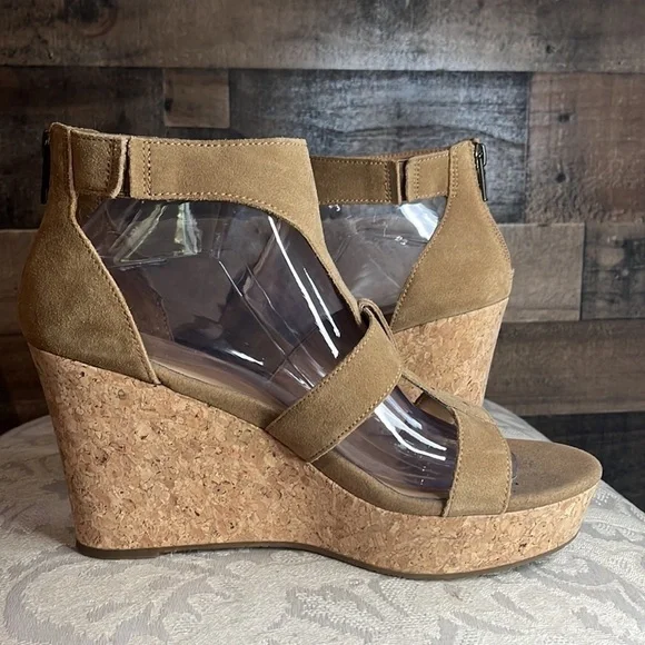 UGG Brown Suede Wedges Size 9.5 - Picture 7 of 10